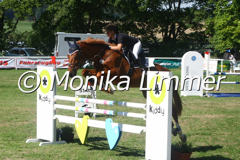 308M2408_Capigadon_Springpf L.JPG